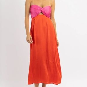 STRAPLESS RED COLOR BLOCK DRESS